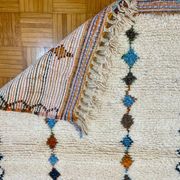 Traditional handmade wool rug size 150 x 250 cm
