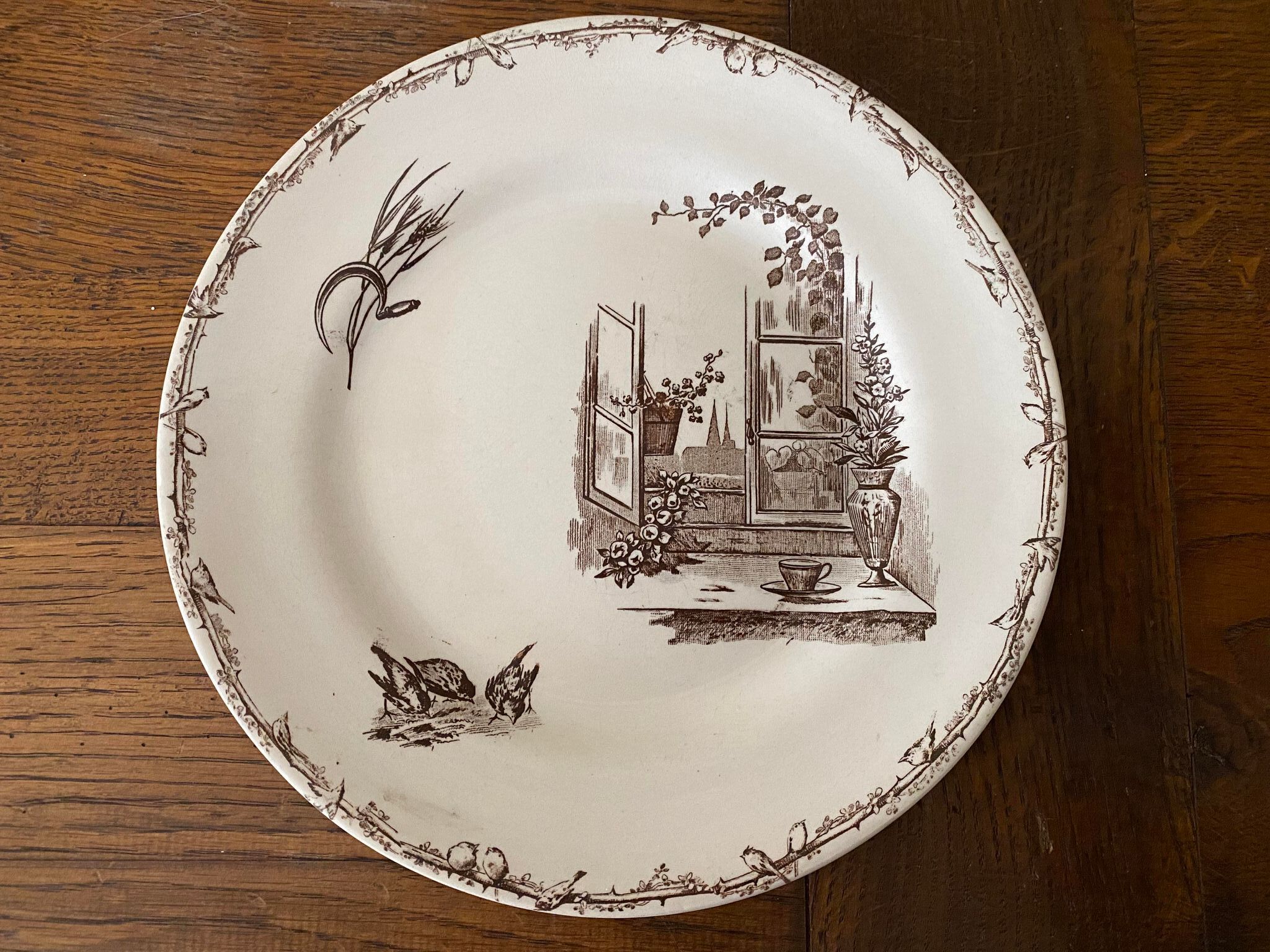 Set of 2 plates terre de fer hb &cie décor open window, cat and birds