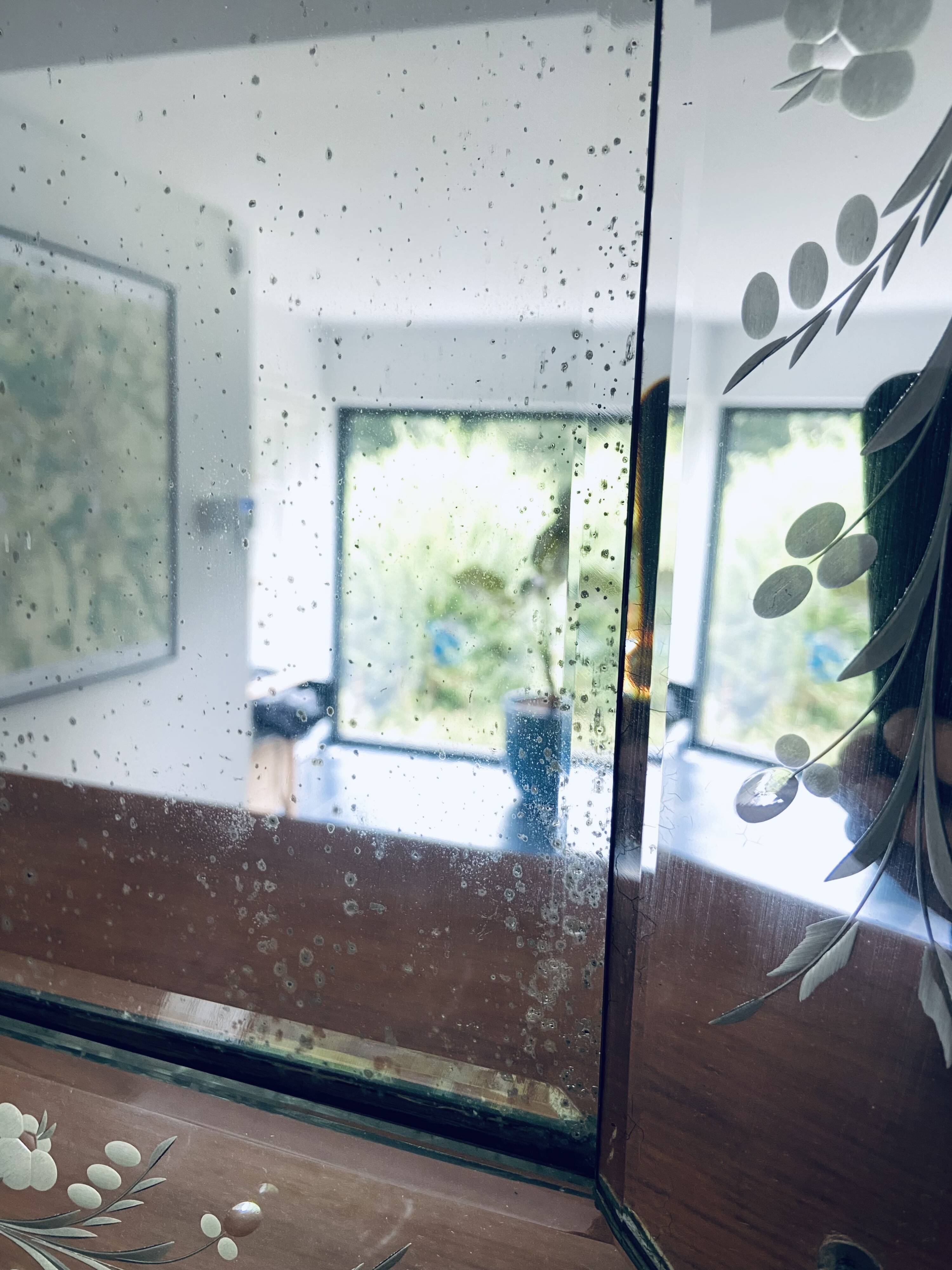 Art deco mirror