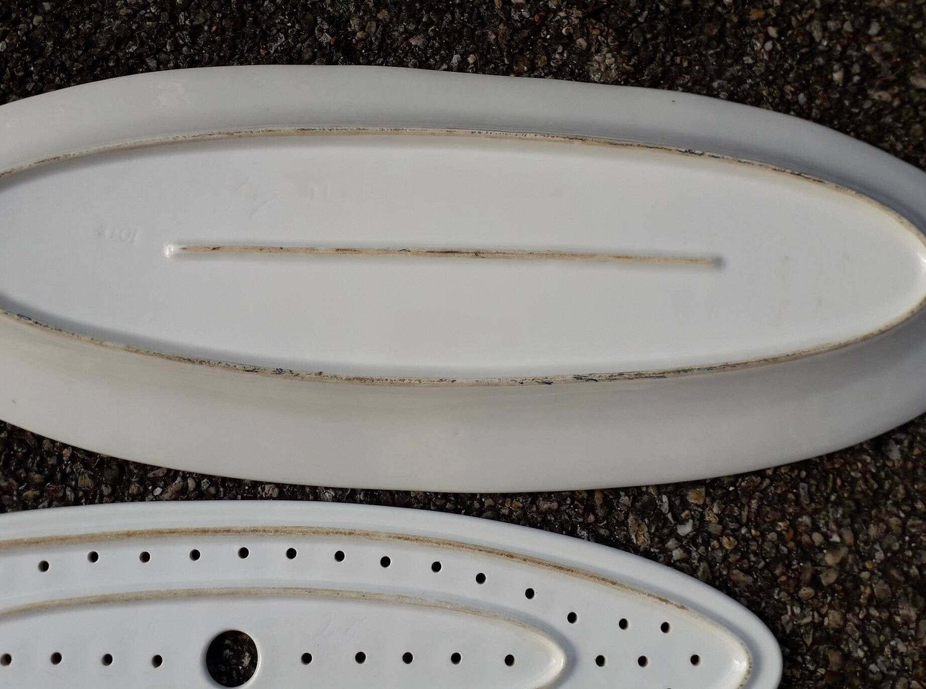 Plat à poisson en porcelaine