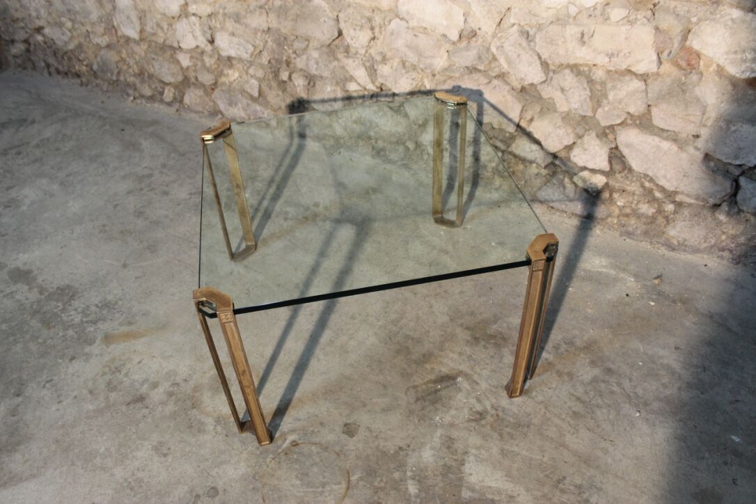 Vintage square coffee table in glass and brass by Peter Ghyzcy