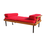 Vintage stretch scandinavian daybed