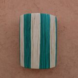 Applique murale rayé vert sapin et beige en raphia naturel