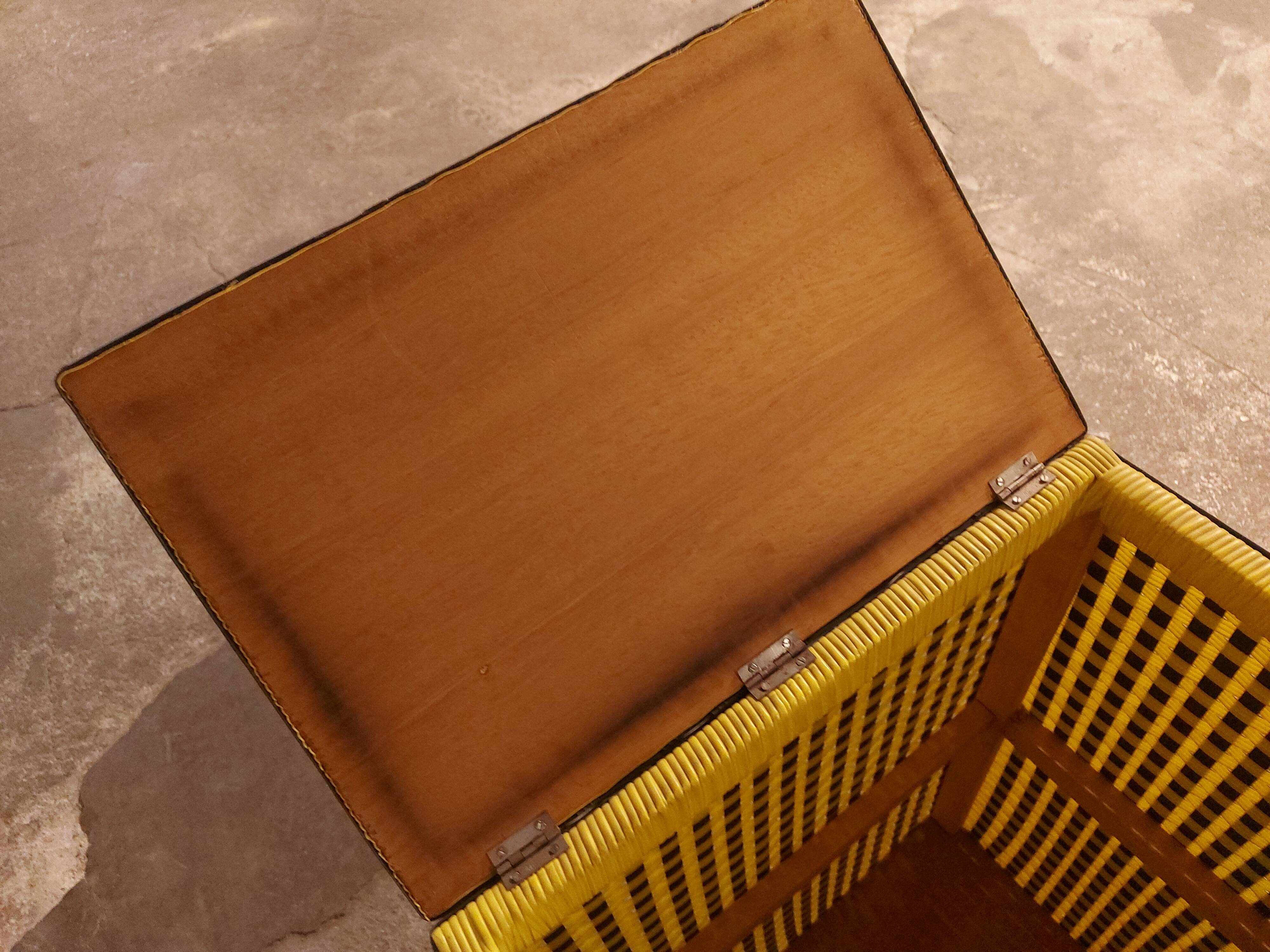 Vintage laundry basket 60'S