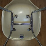 DSX chair by Eames Herman Miller edition