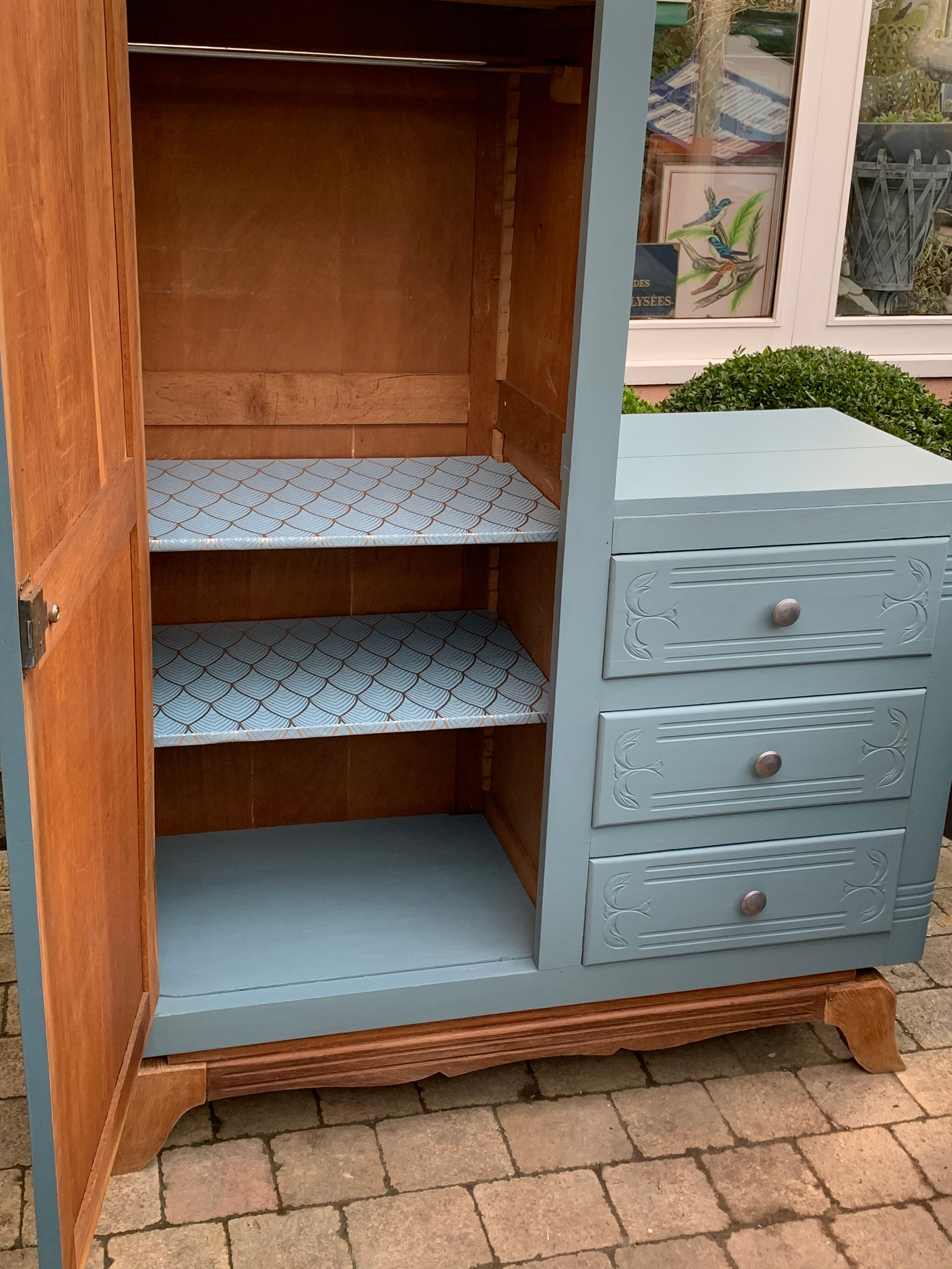 Asymmetrical Parisian wardrobe