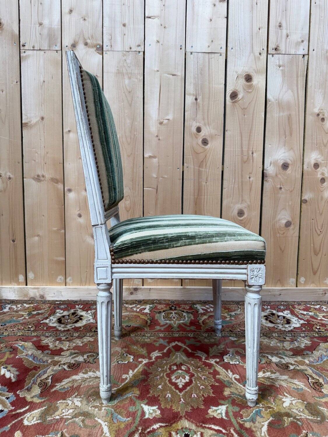 Set of 6 Louis XVI style chairs – Painted wood & striped velvet