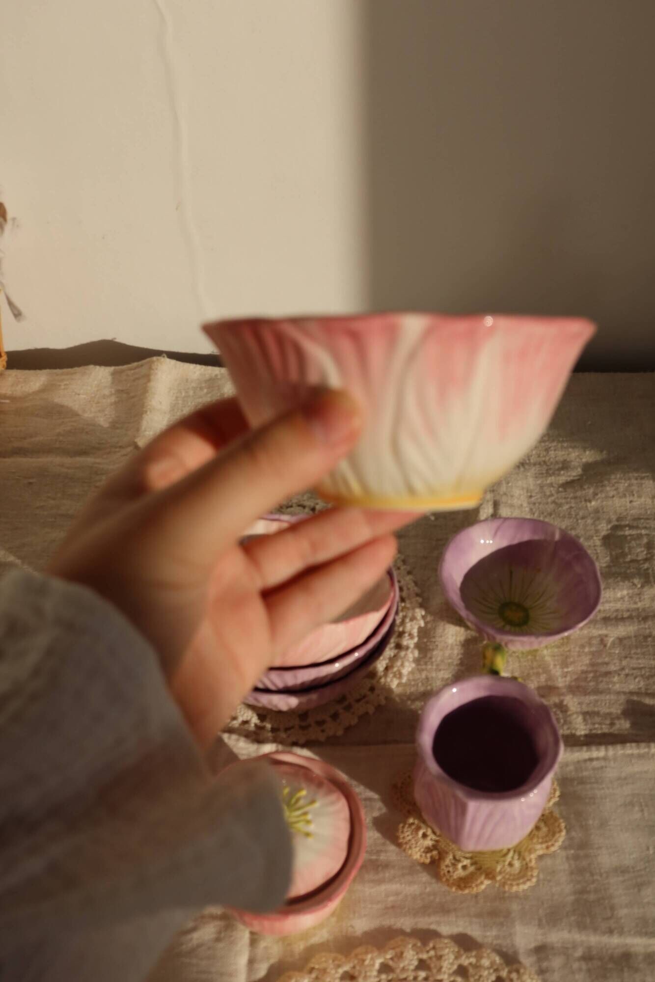 Vintage pink and mauve floral slip tea set - 8 pieces - Cottage core
