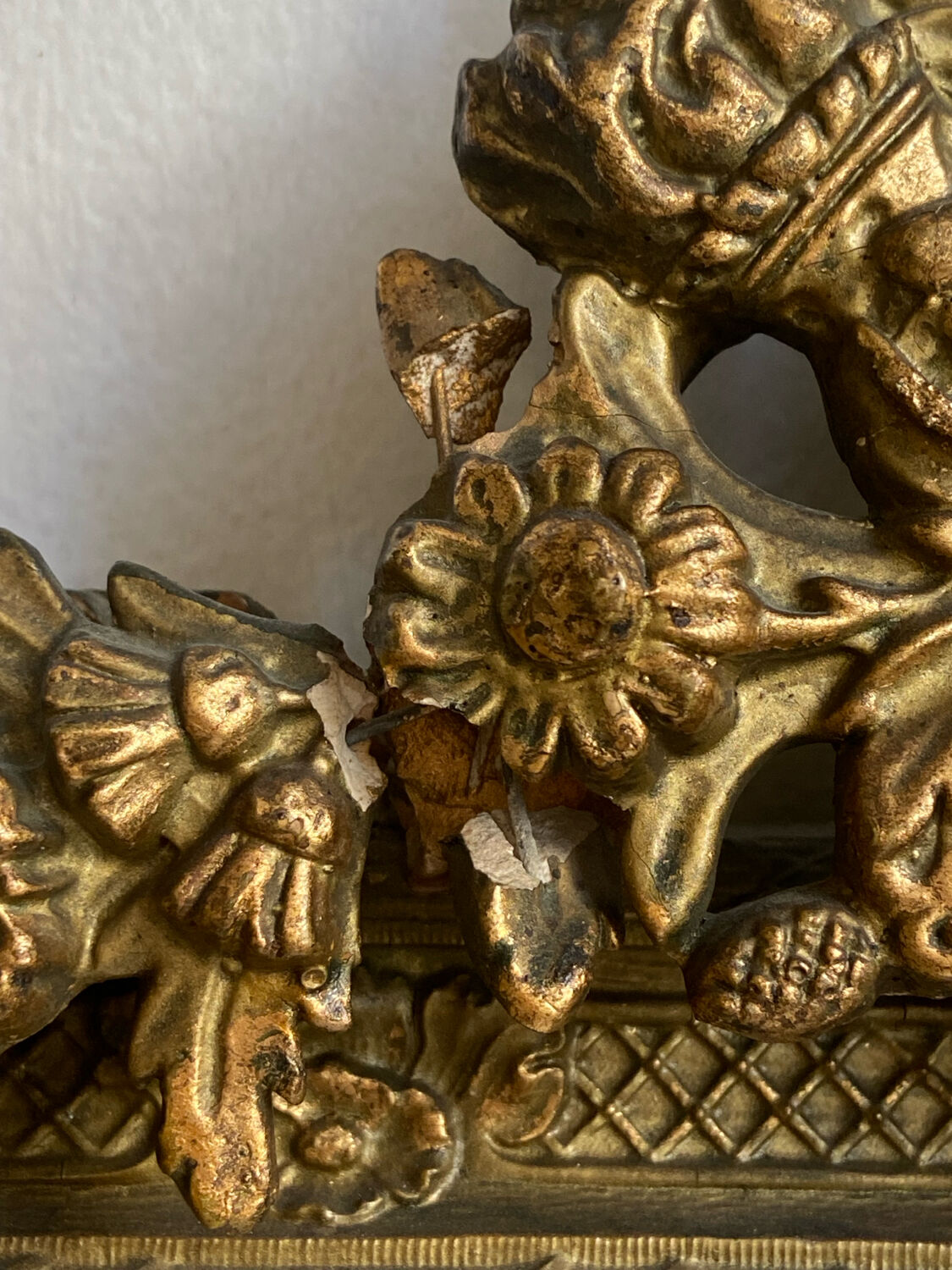 Antique mirror pediment