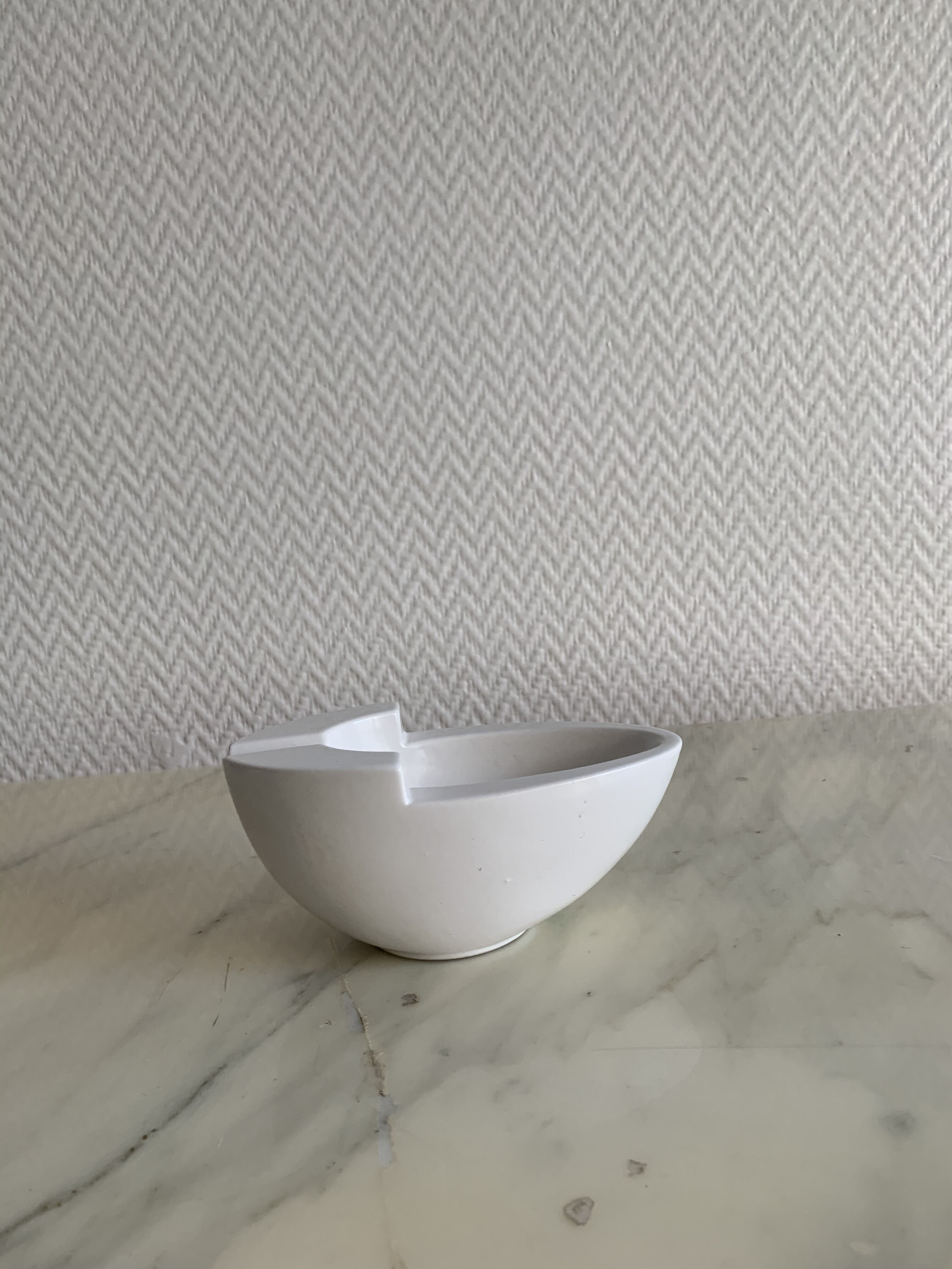 Claude Dumas white ceramic ashtray