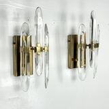 Pair of Sciolari sconces in glass and gilded brass. Italy 1970s
