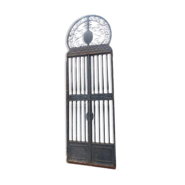 Iron gate early twentieth century