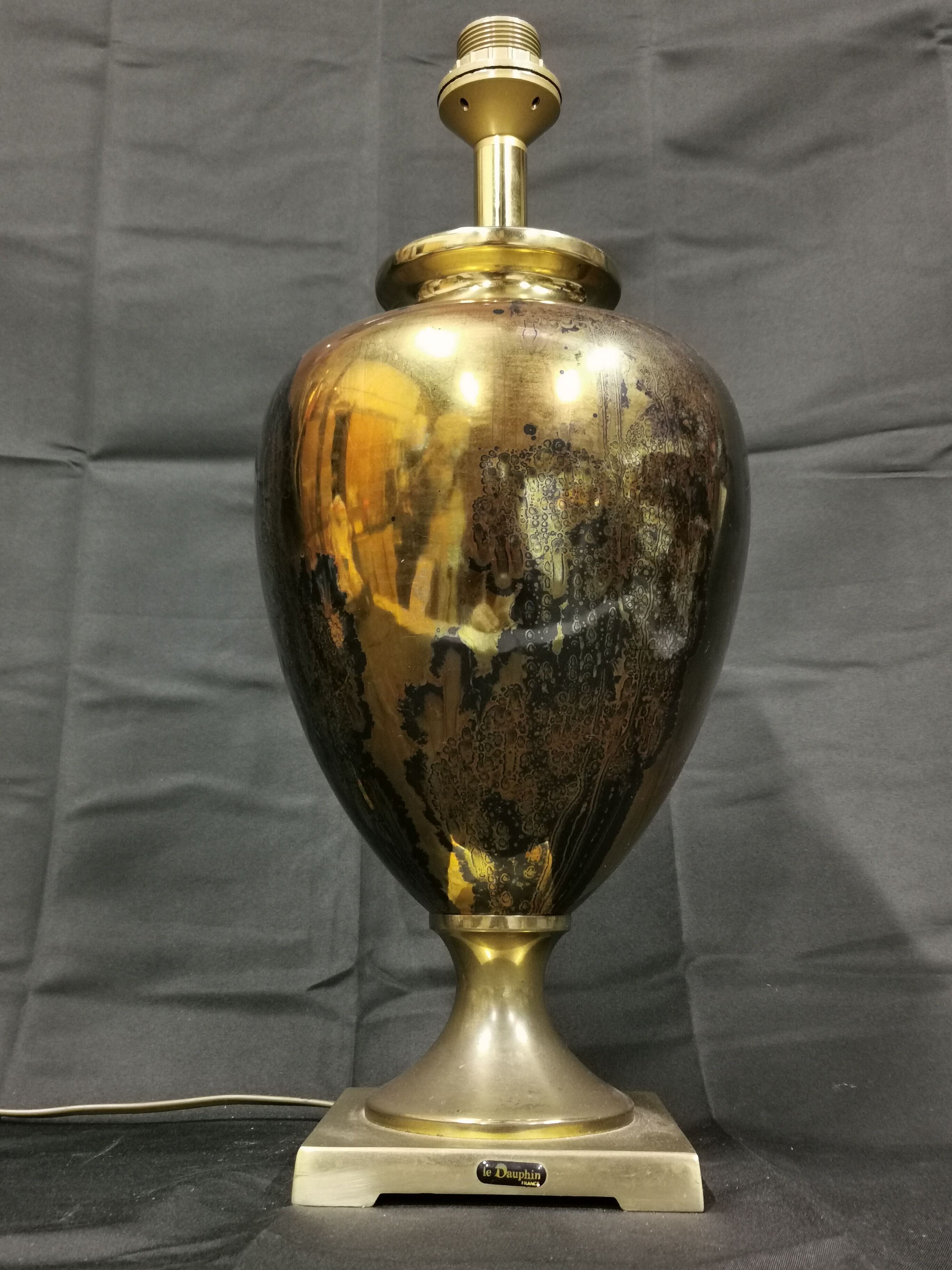 Vintage lamp, design LE DAUPHIN
