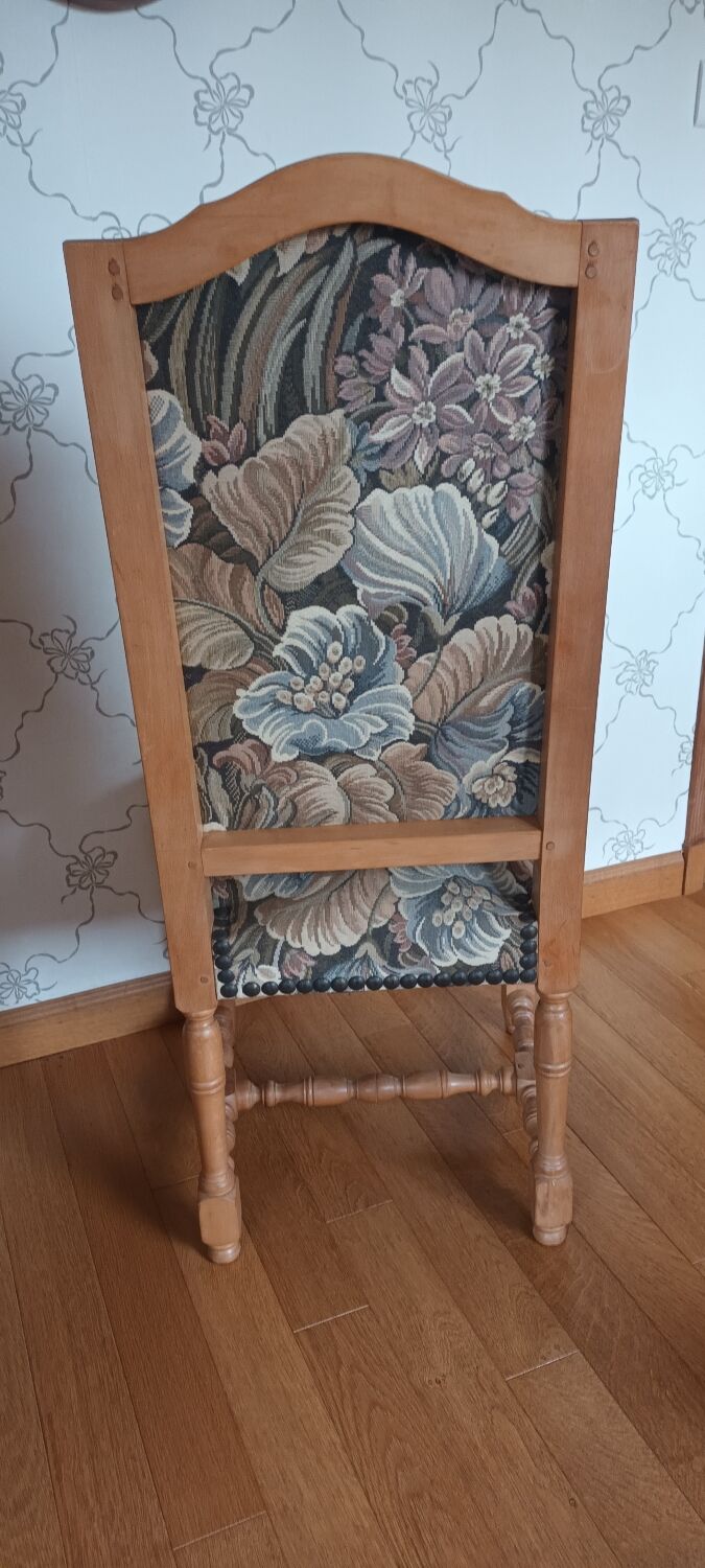 Set of 4 chairs