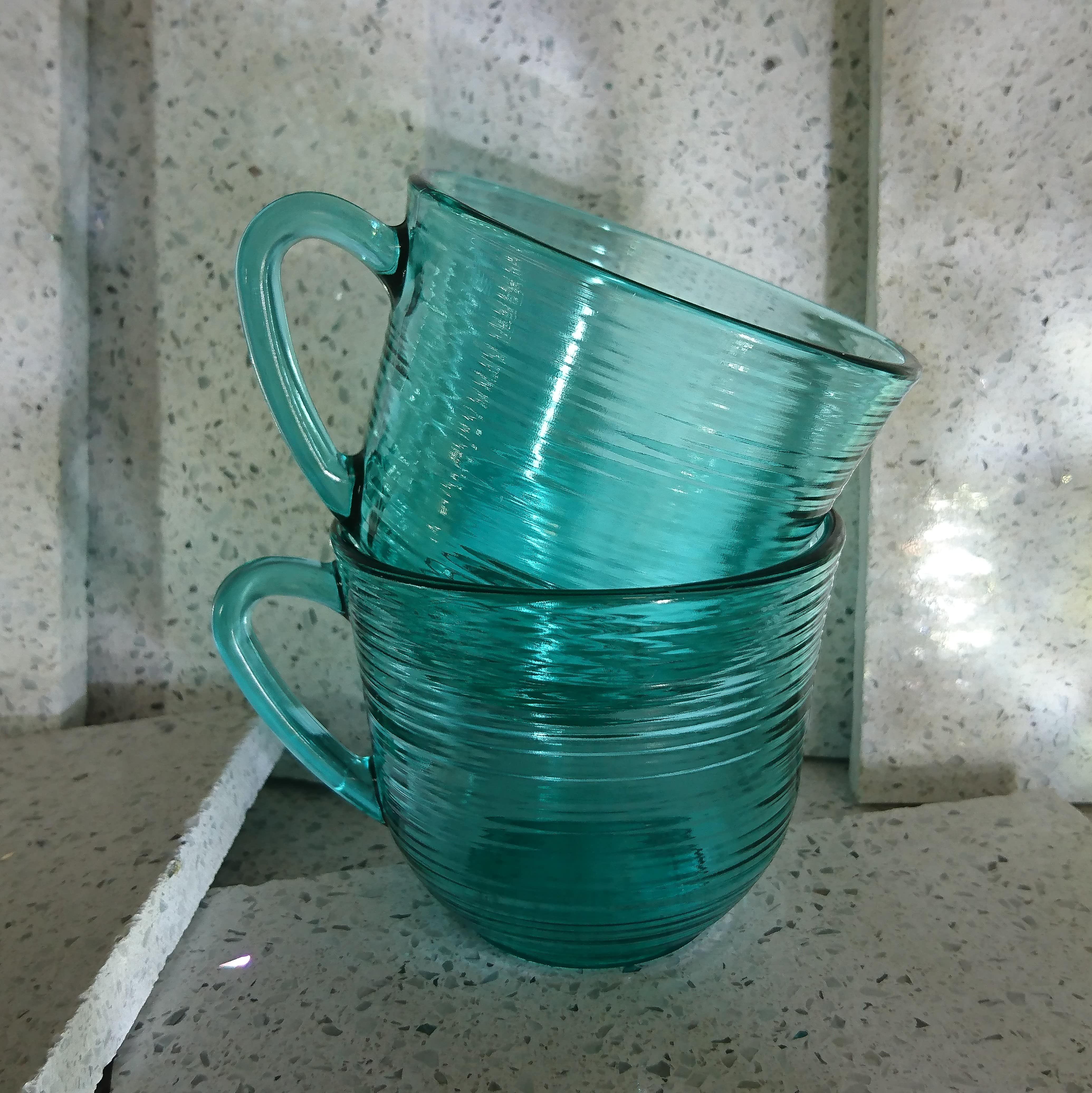 Set of 2 coffee cups in green glass of water Arcoroc, made in France