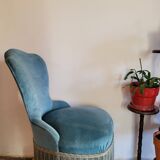 Blue toad armchair with fringes