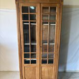 Antique display case in blond wood – small-paned windows with key