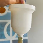 Lustre en verre opalin turquoise des années 50