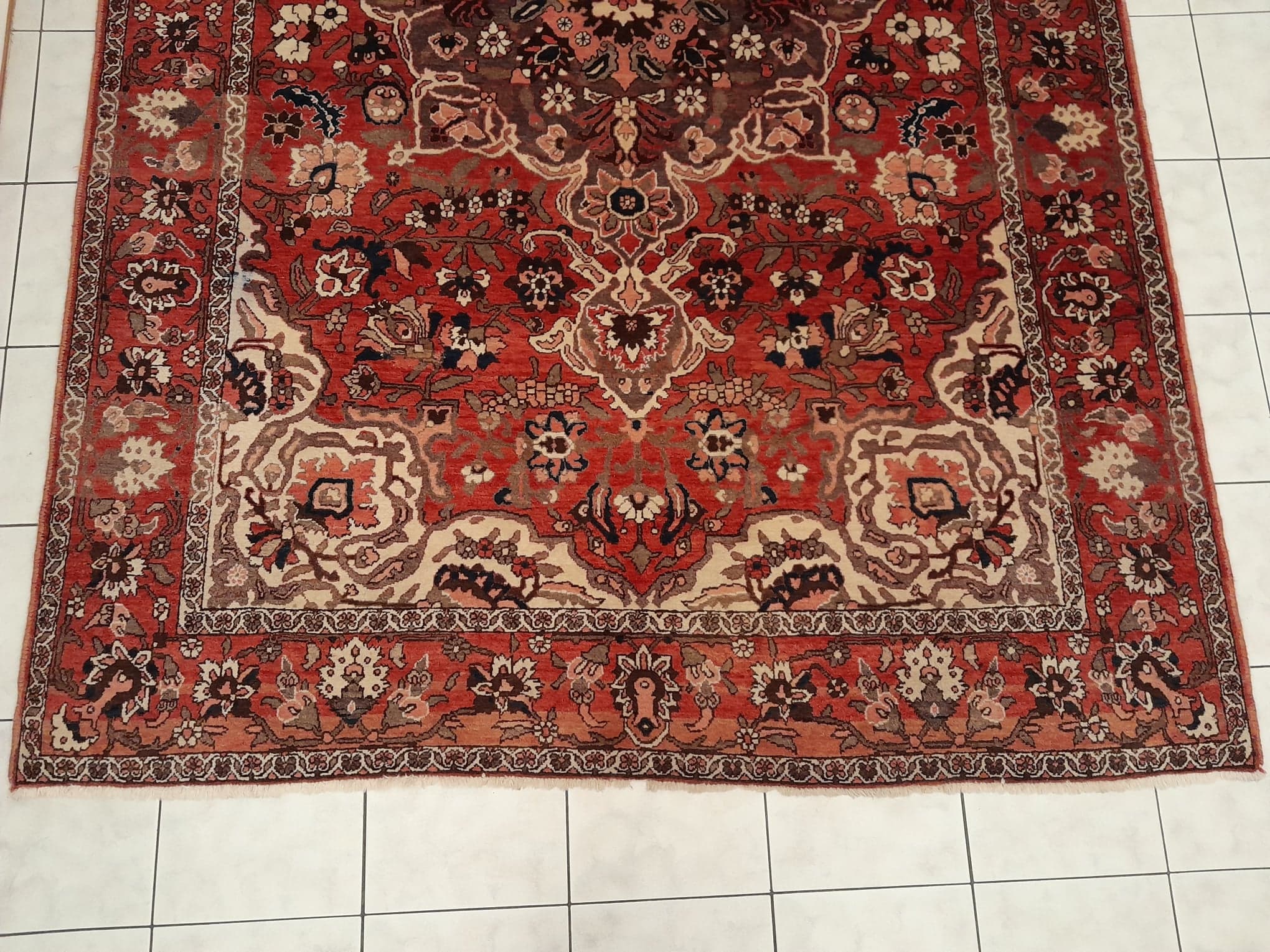 Handmade Persian Bachtiar rug 306x213