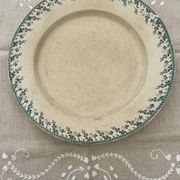 large round dish in opaque Gien porcelain, Montigny pattern