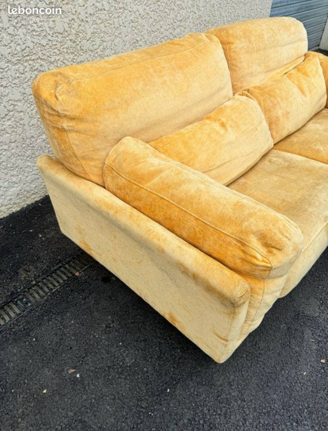 Roche Bobois 2-3 seater convertible sofa bed in velvet fabric