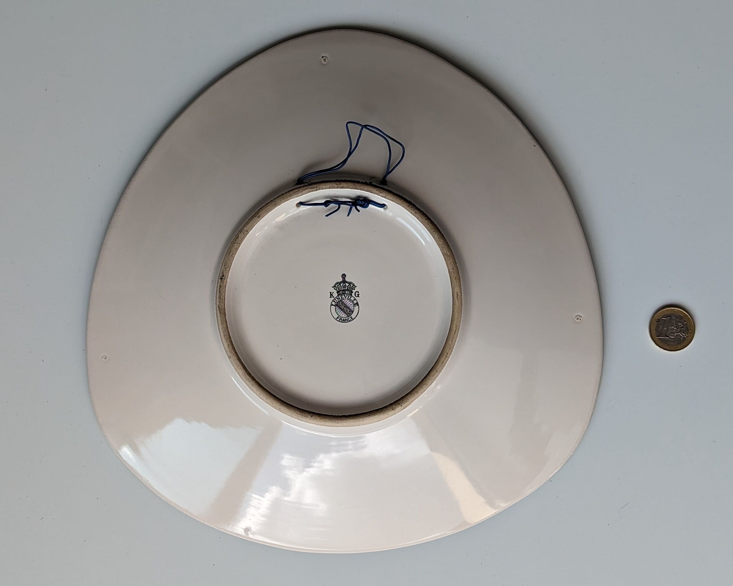 Plate, Wall lamp - Keller & Guérin Luneville - Earthenware - Alsace / Harvest / Riquewihr