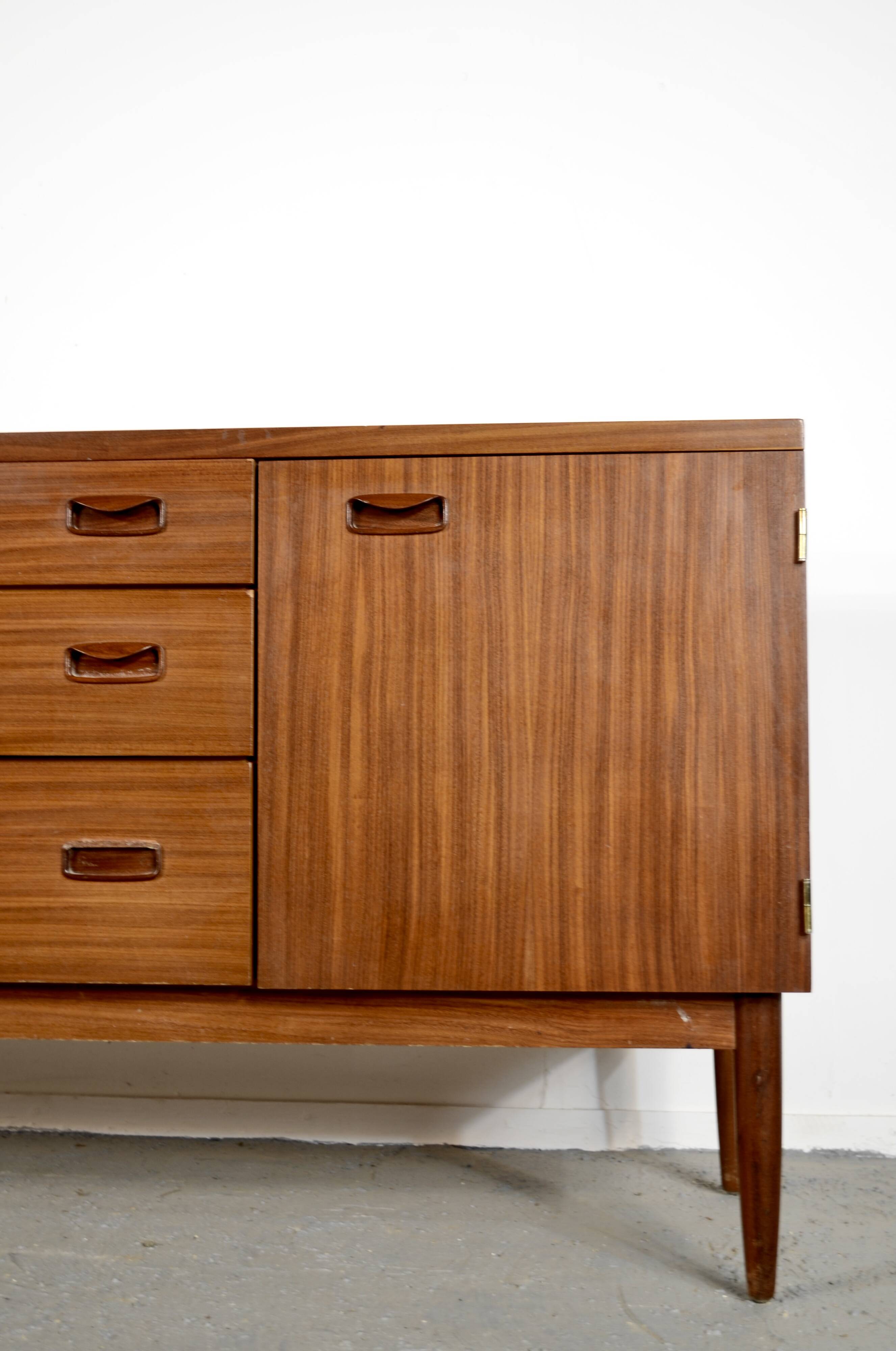 Stylish Vintage Danish Style Teak Sideboard / Dresser. Midcentury Modern