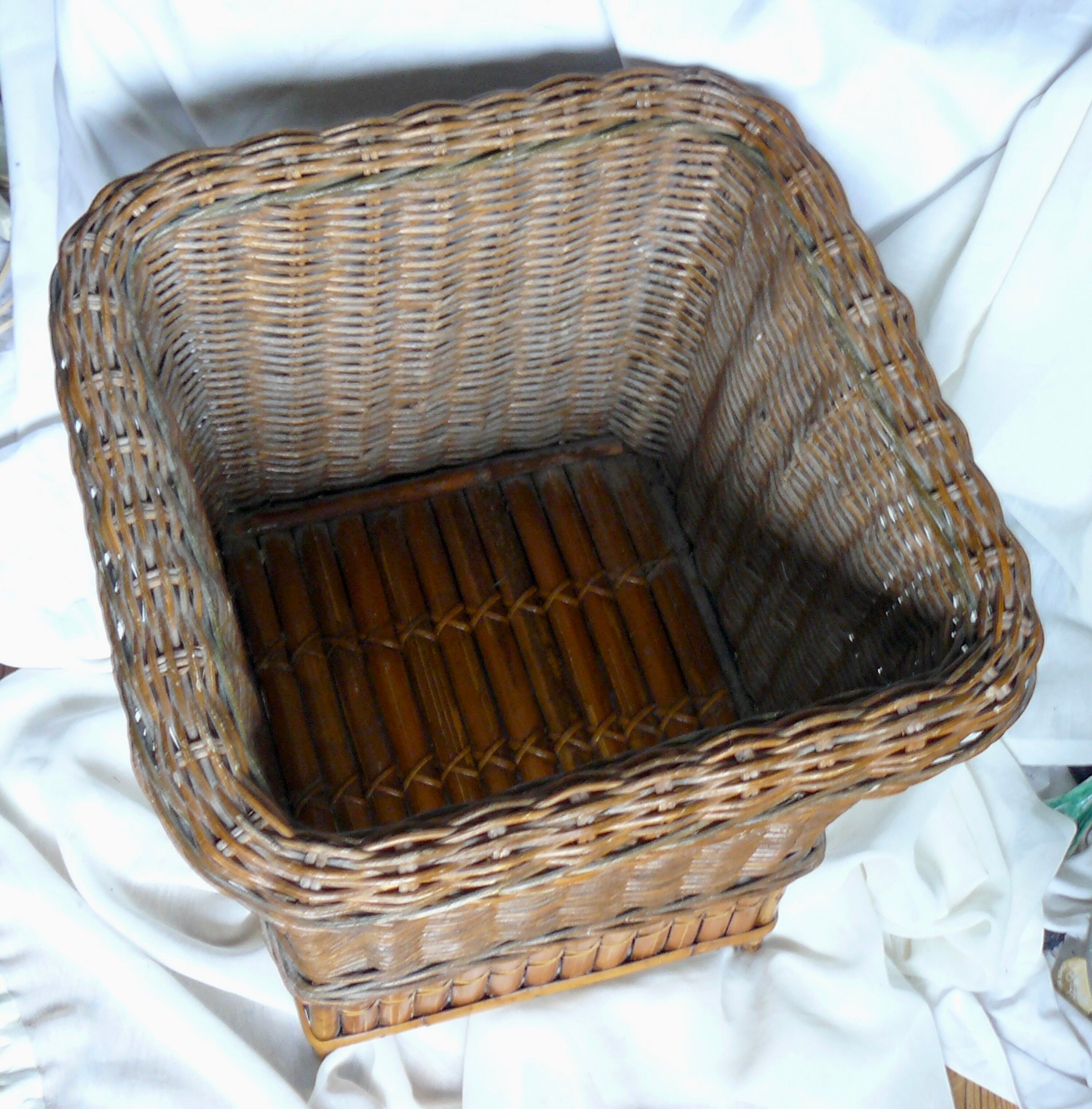 Vintage pot cover in rattan and bamboo 1980