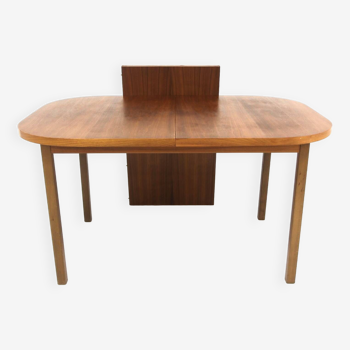 Table de salle à manger scandinave en noyer, Suède, 1960