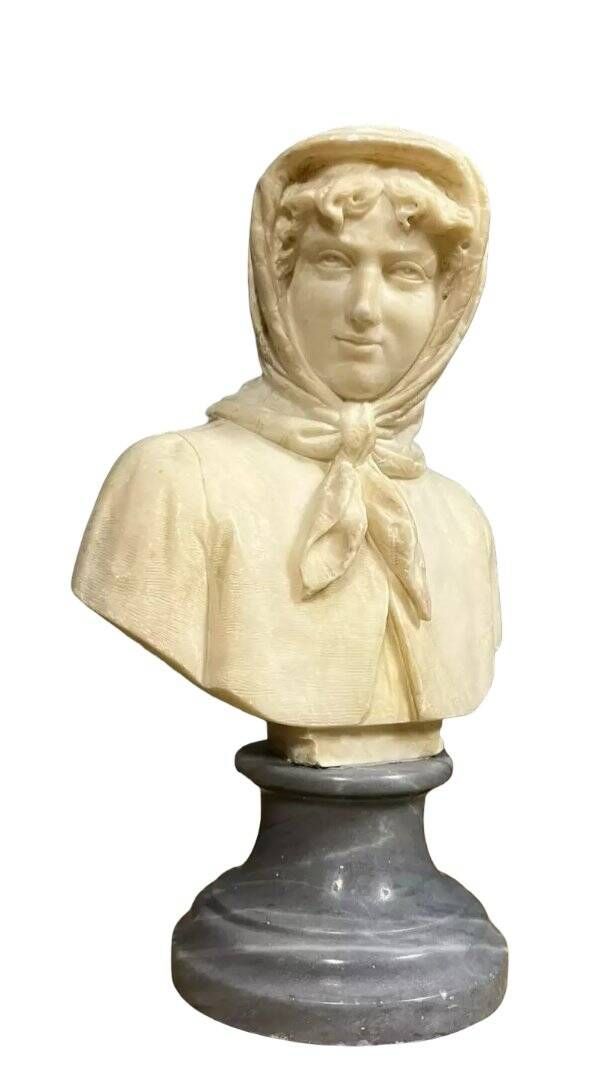 Italian sculpture in alabaster and marble, 20th century.