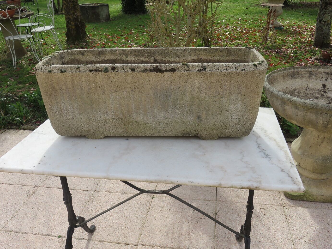 Pair of planter in stone restored