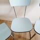 Table et 4 chaises en formica bleu