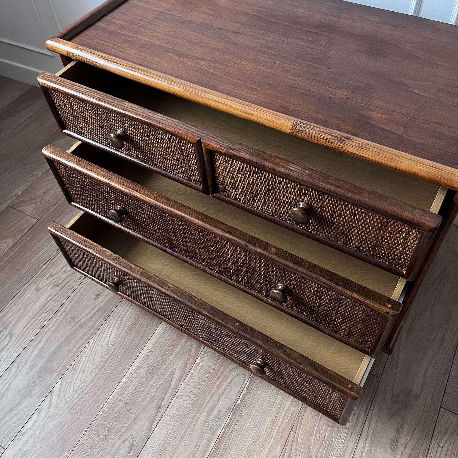 Commode en rotin