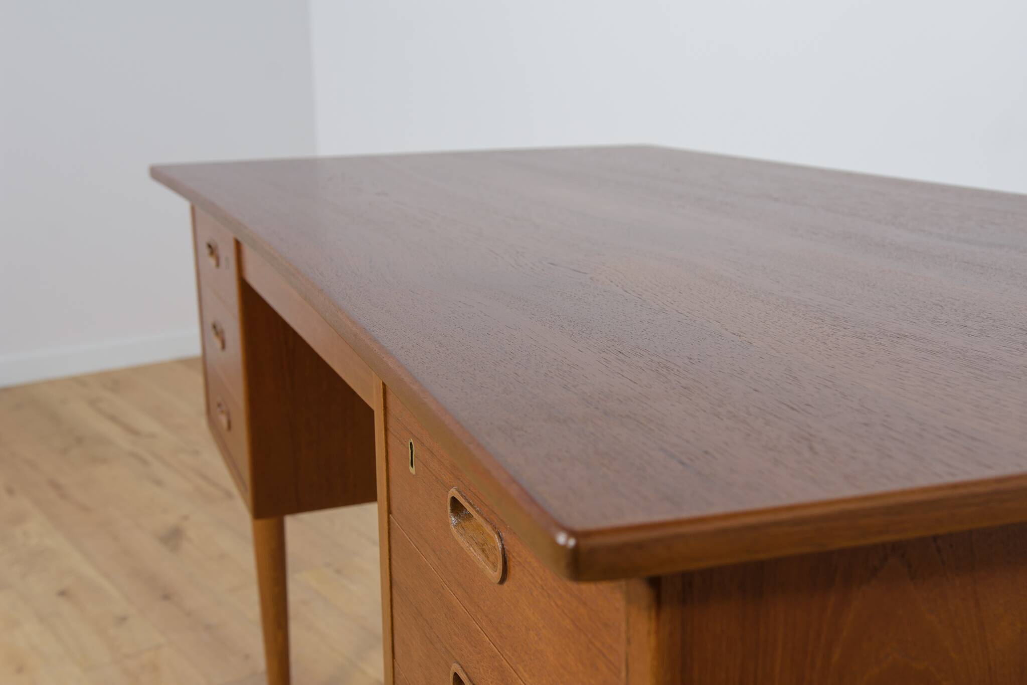 Mid-Century Freestanding Teak Desk, 1960s