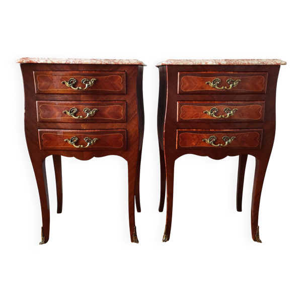 Paire de tables de chevet de style louis XV