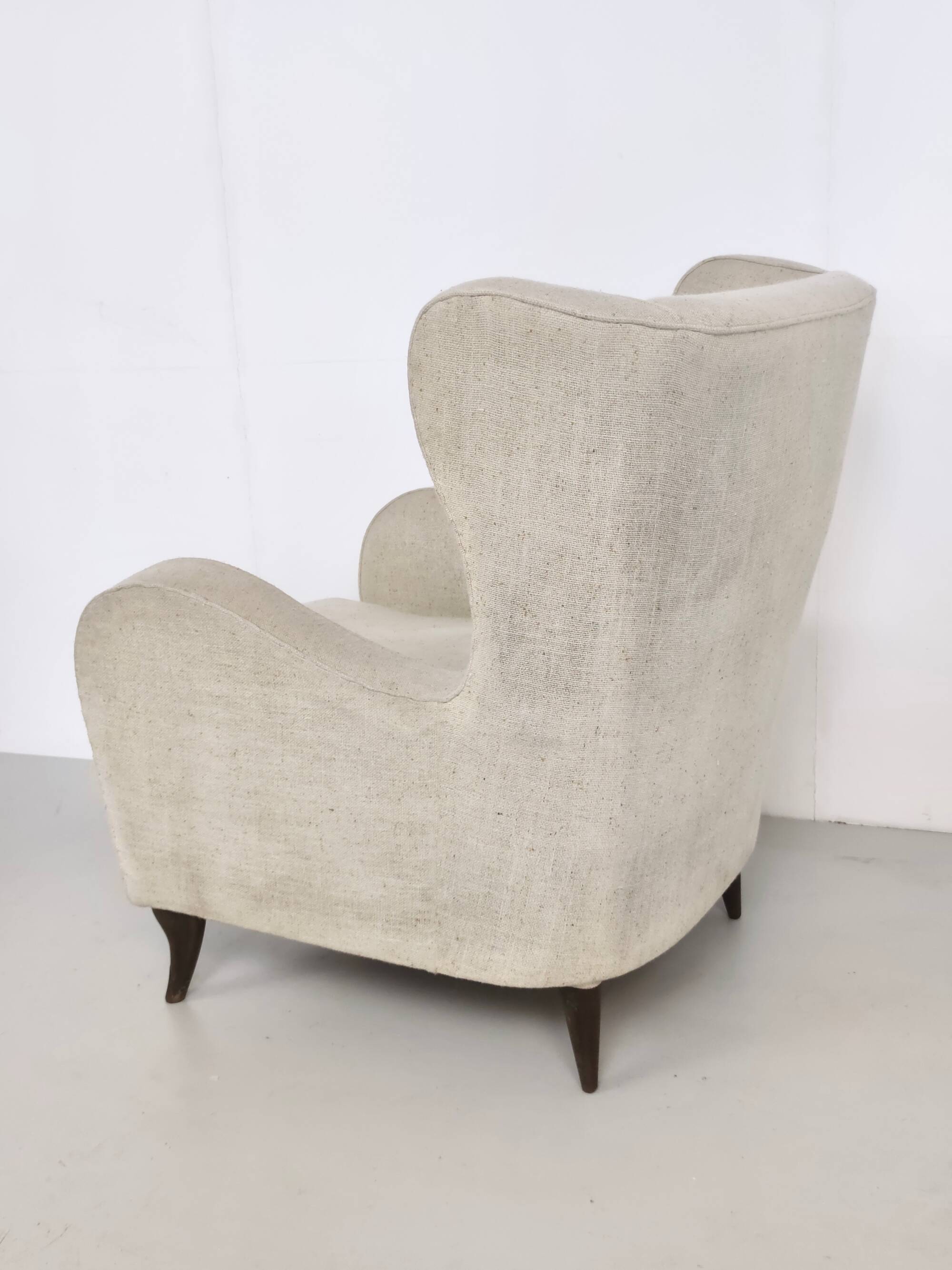 Ivory Lounge Chair with Ottoman in the Style of Gio Ponti, Italy