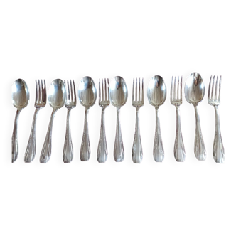 Silvered metal cutlery