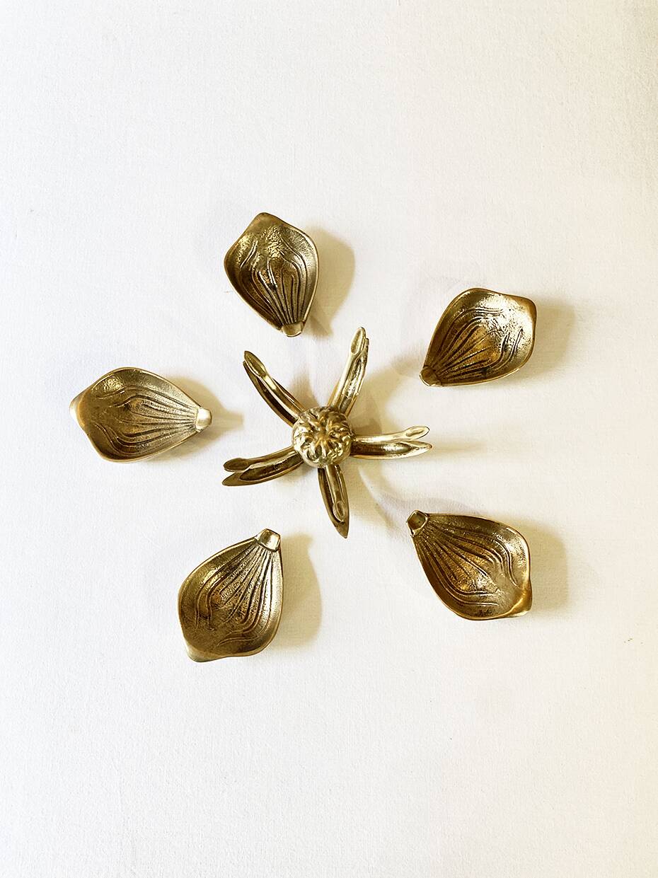 Brass flower ashtray