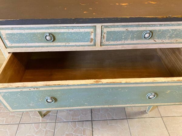 Commode à tiroirs style Louis XVI