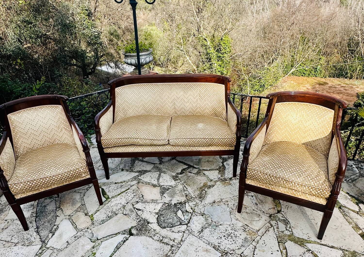 Mobilier de salon en Acajou Massif D’époque Empire