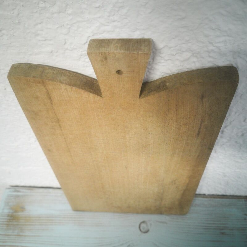 Wooden cutting board