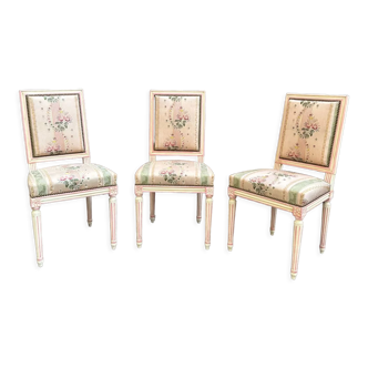 Suite de 3 chaises de style Louis XVI