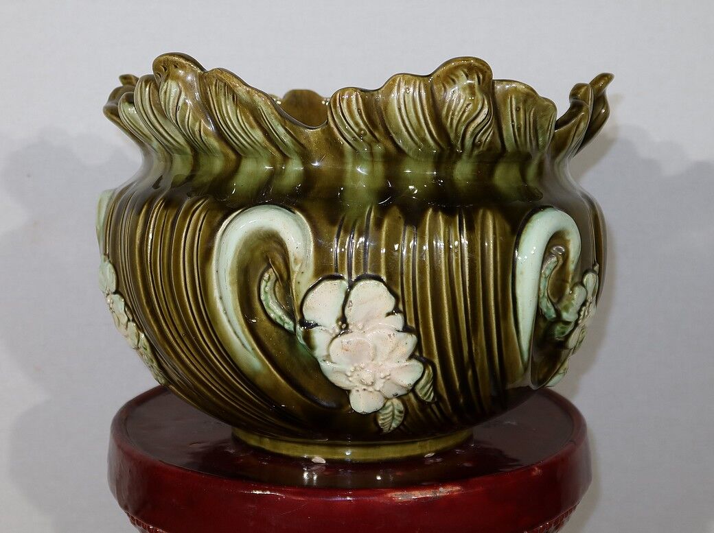 Cache-pot en faïence barbotine, art nouveau – 1920