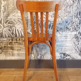 Vintage bistro chair in curved wood