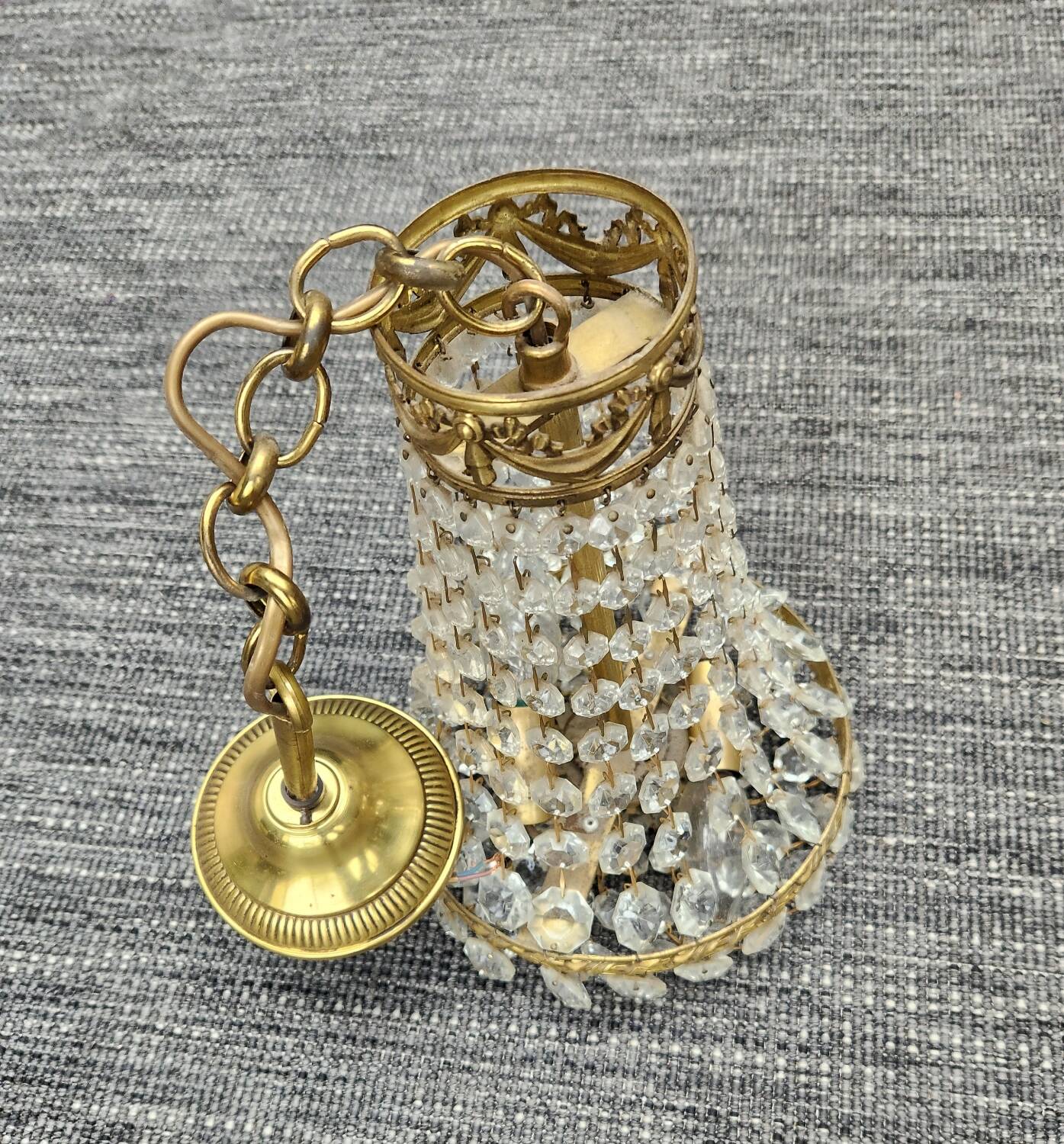 Hot air balloon chandelier with tassels