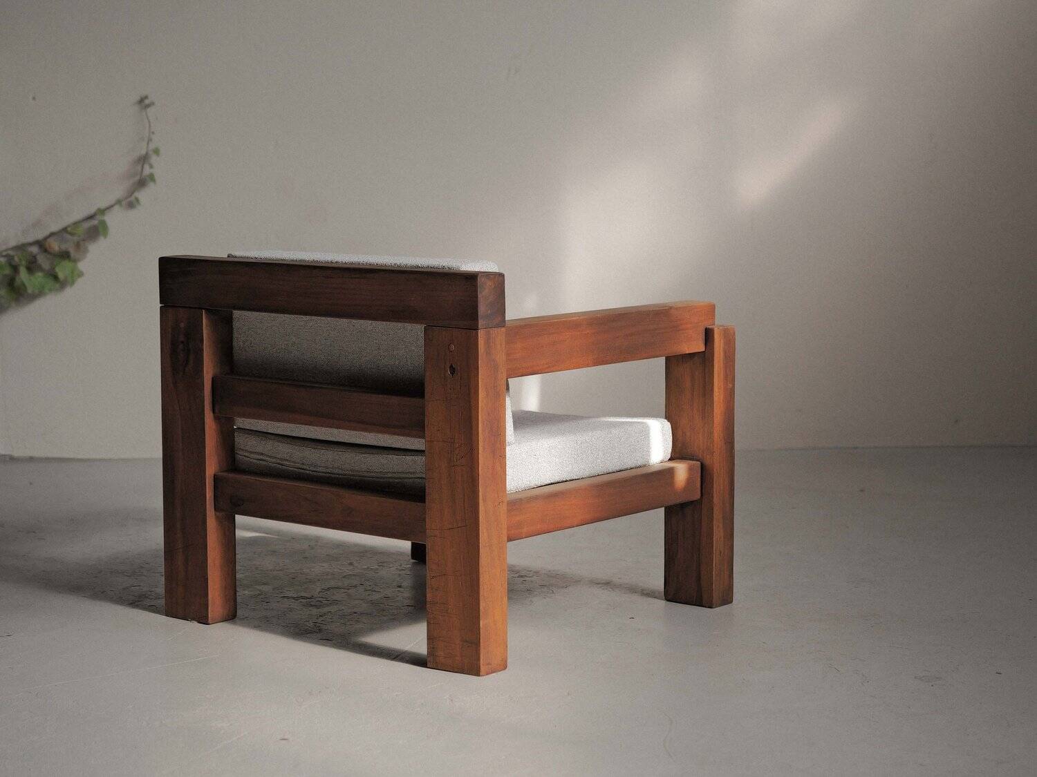 Handcrafted armchair in solid wood and fabric, 1980s-90s.