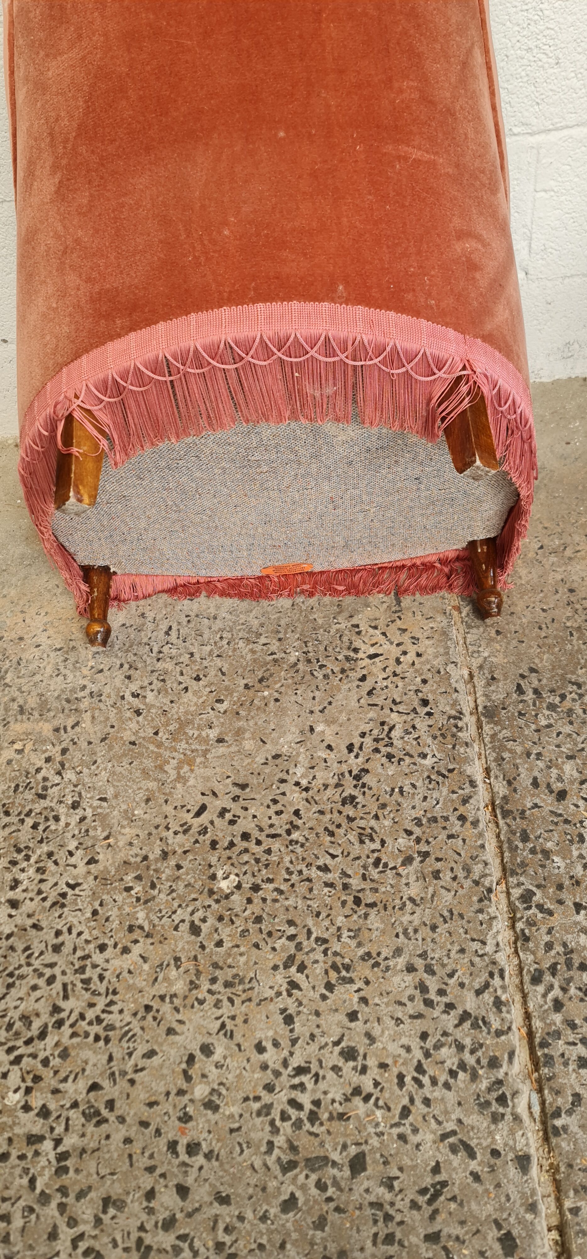 Pink velvet toad armchair