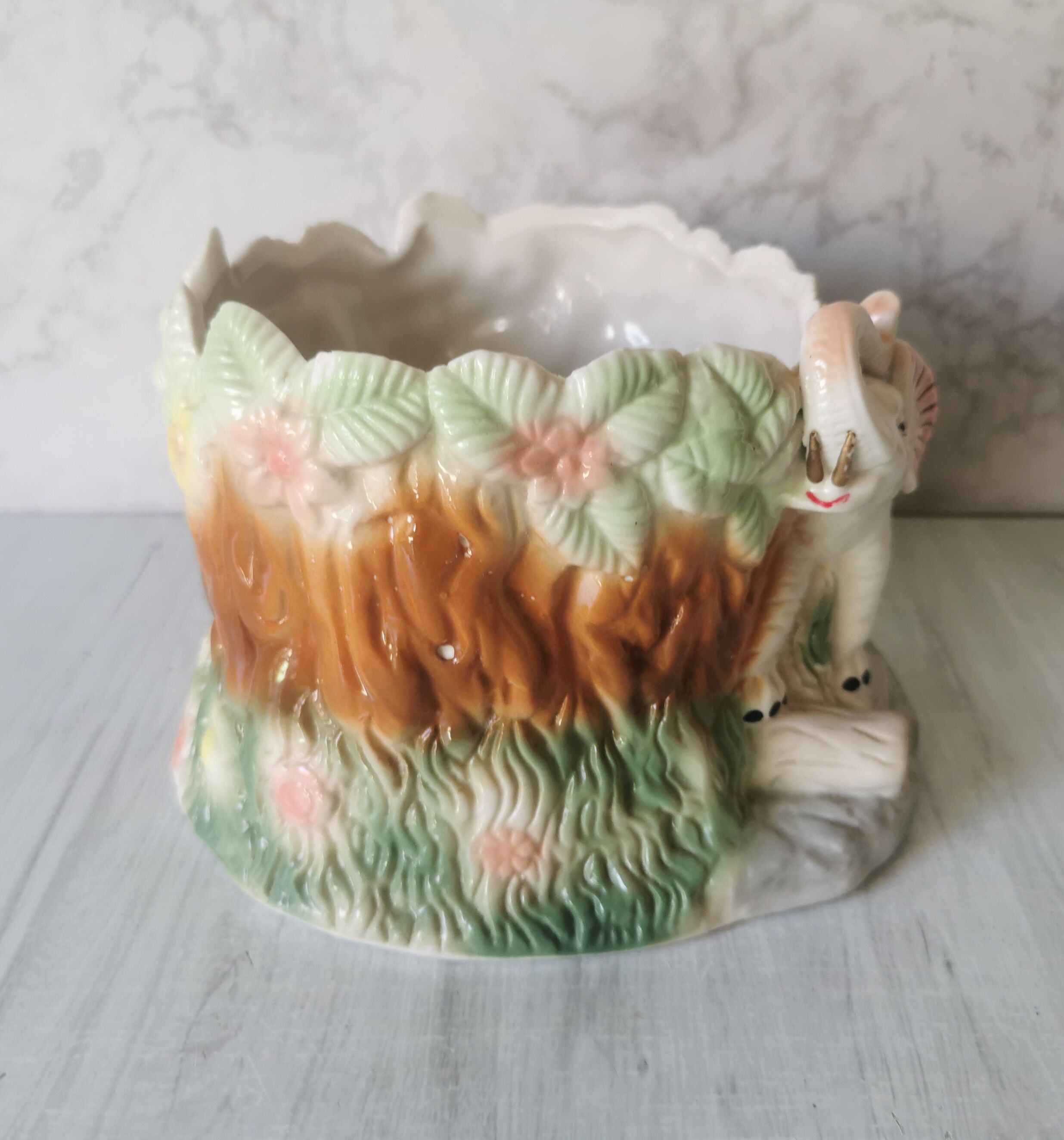 Decorative pot cover Elephants