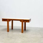 Bureau en pin original des années 1970