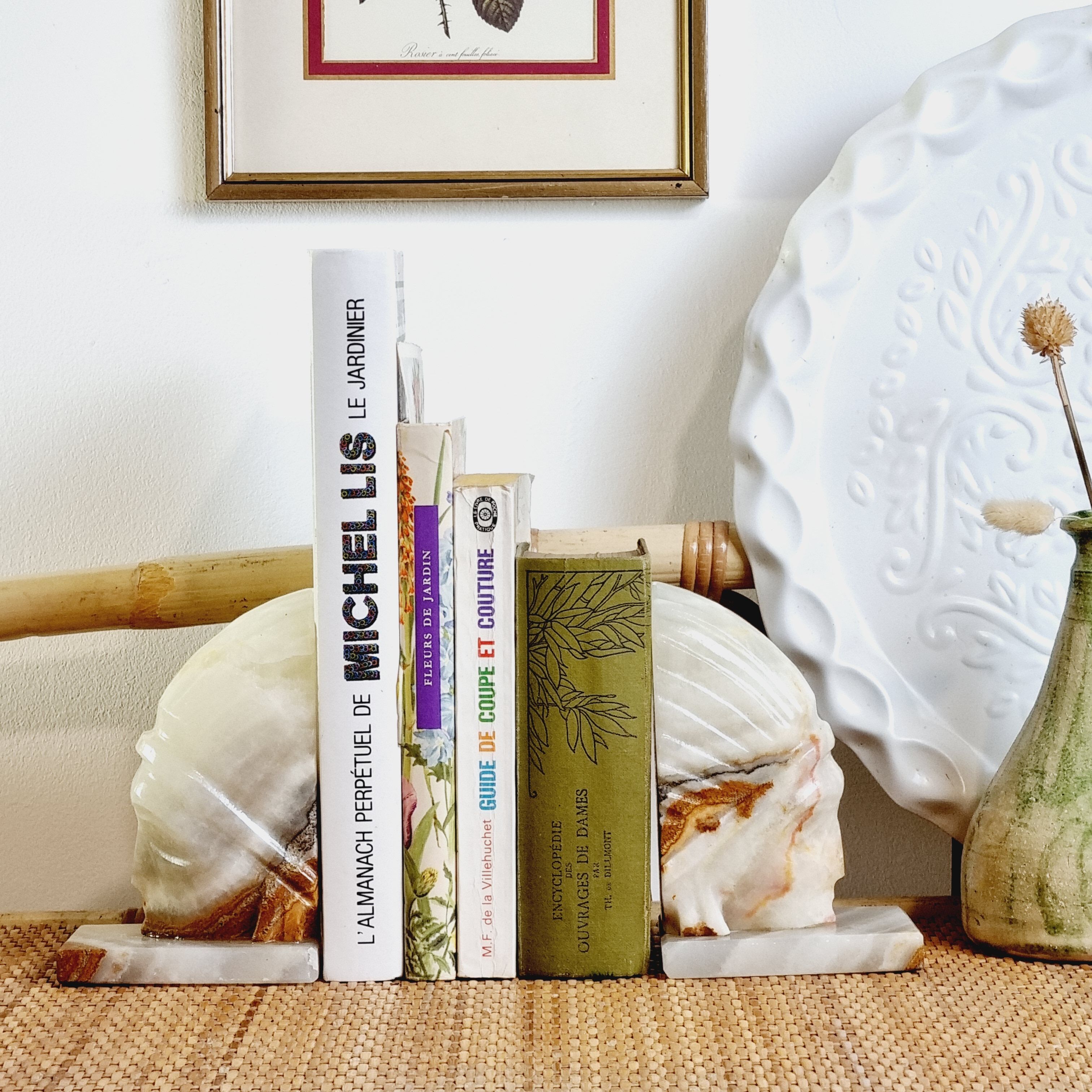 Serre livres en albâtre tête de chef indien